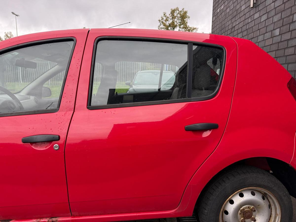 Dacia Sandero SD original Tür hinten links OV21D Red Passion Rohbau BJ09